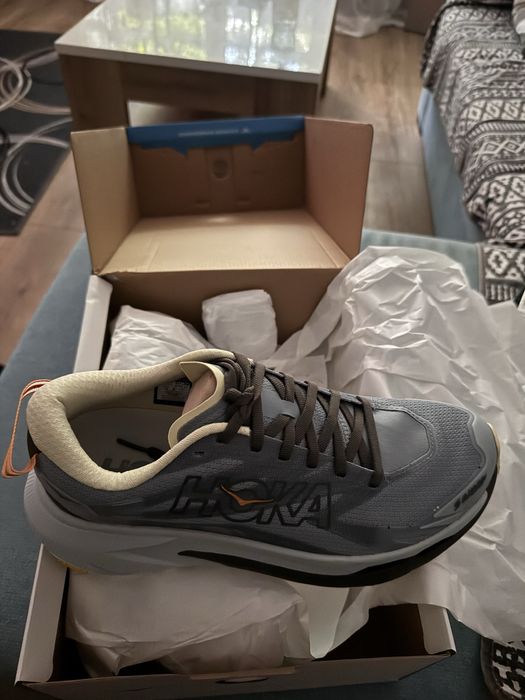 Vand adidasi alergare trail HOKA MAFATE 5 noi , marimea 42 2/3