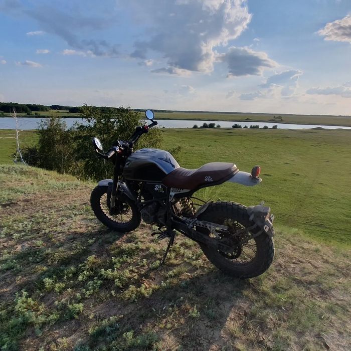 Minsk scrambler 250