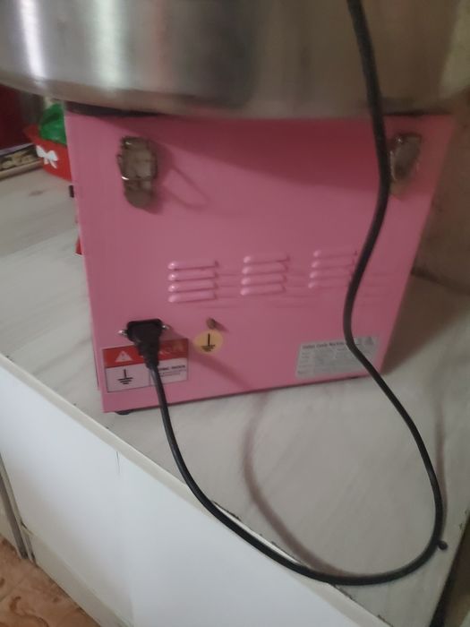 vind masina de facut vata pe bat mai am 1  cele 2 s-au dat