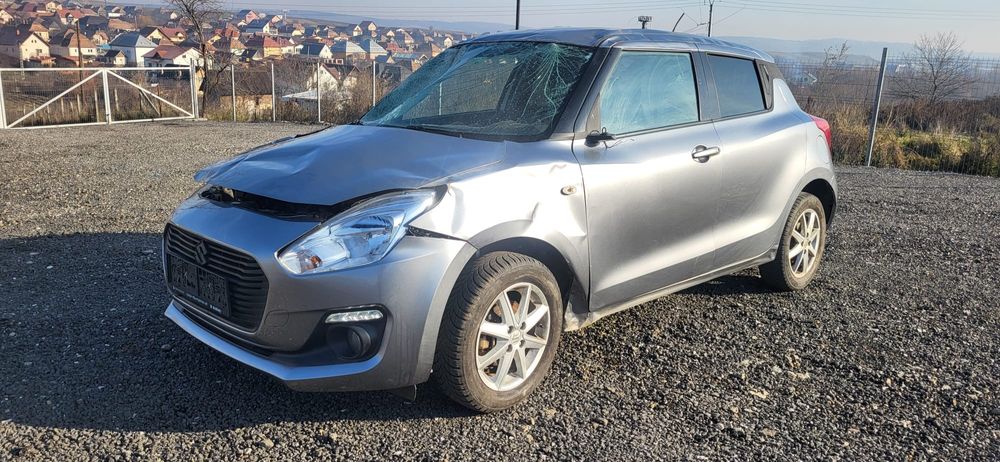 Suzuki Swift 2018 1.3i  4x4 AVARIAT 64000km