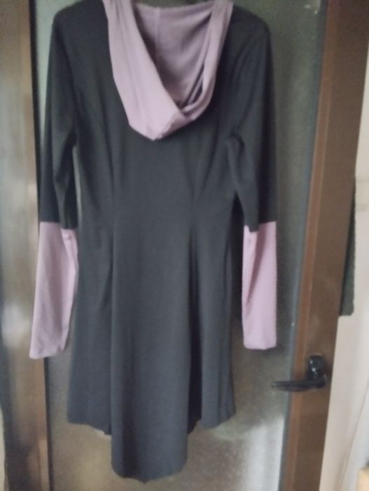 Rochie cu gluga,mărimea m
