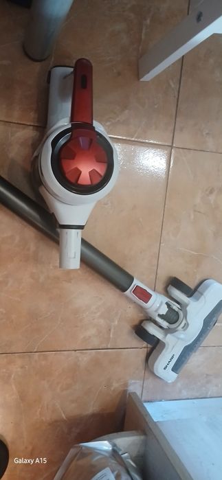Sharp SAVP1001RW, Вертикална прахосмукачка