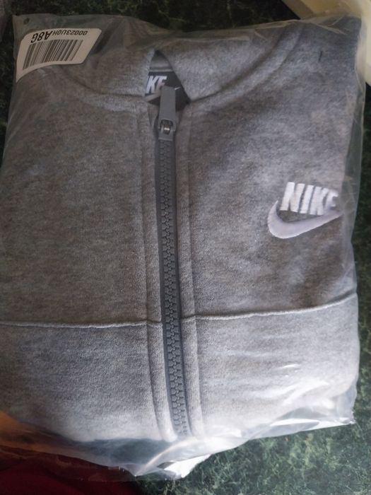 Hanorac nike gri cu fermoar