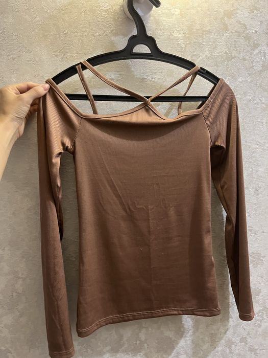 Лонгслив для девушек, разгрузка гардероба