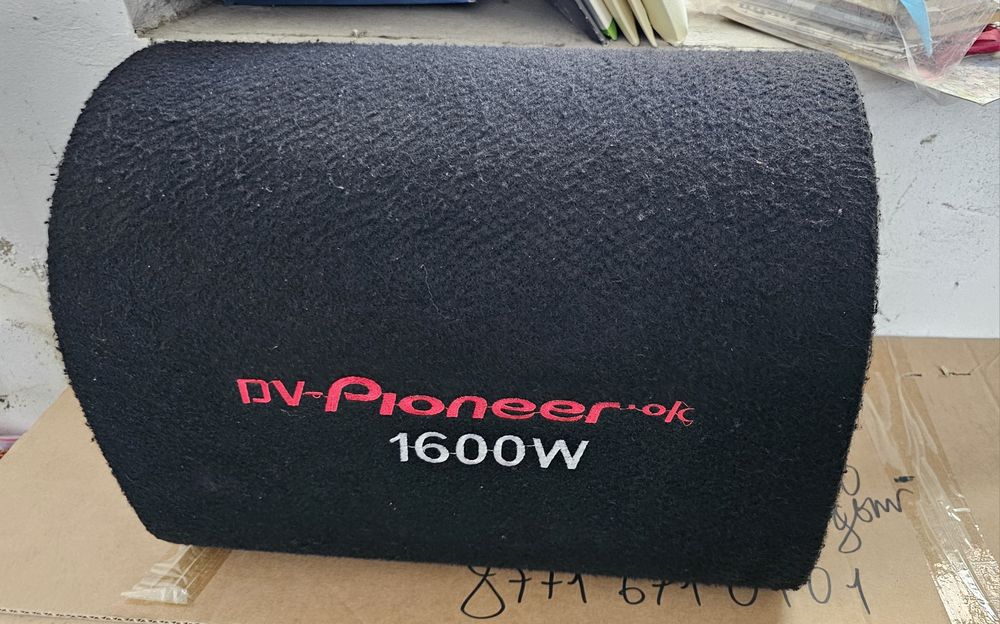 Сабуфер Пионер 1600w
