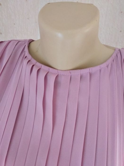 Платье ,нежно розовое, ремень снимается,размер 46-48