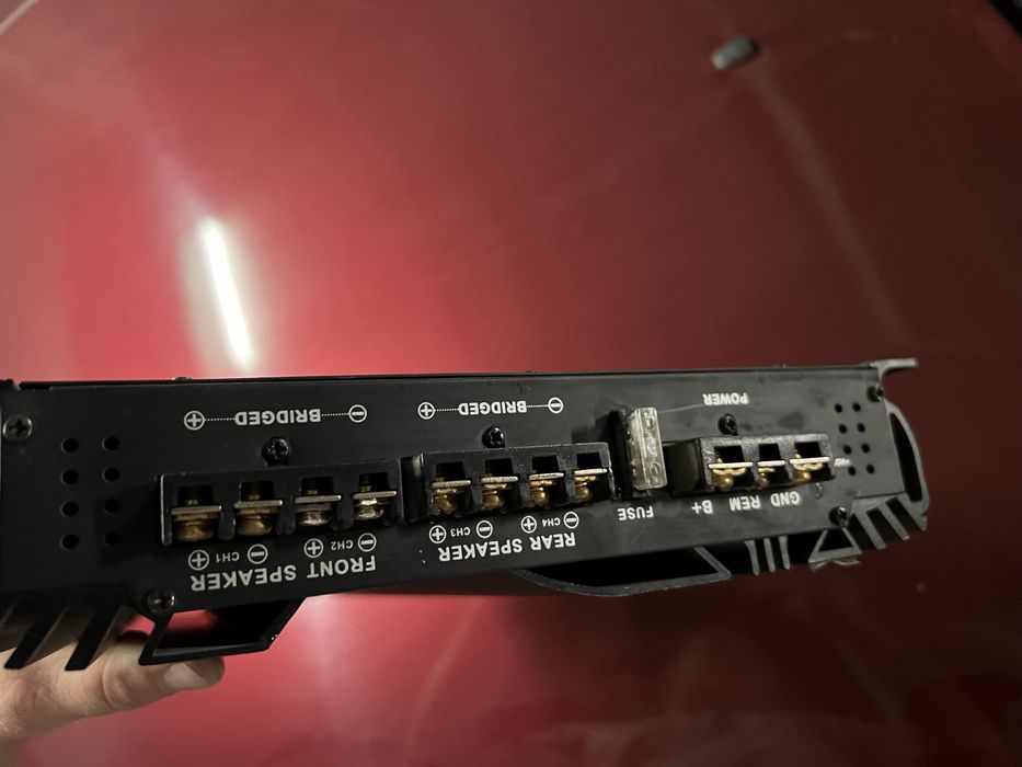 Усилитель в машину