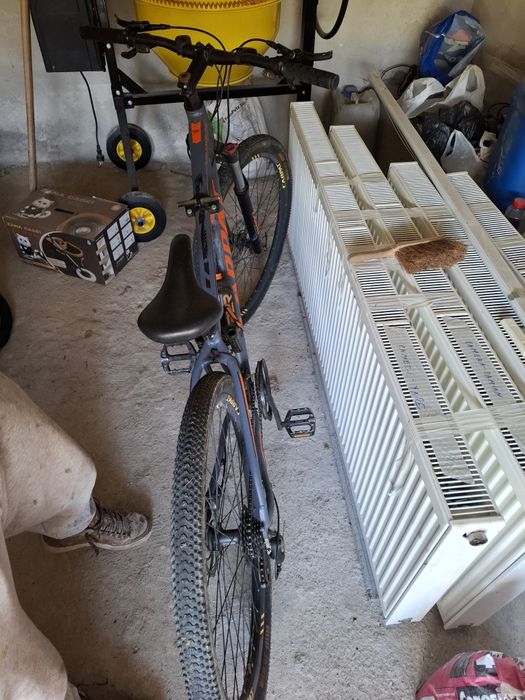 Vând Bicicleta Mountain Bike
