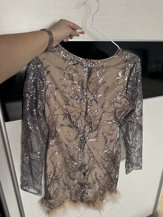 Официална рокля с пера