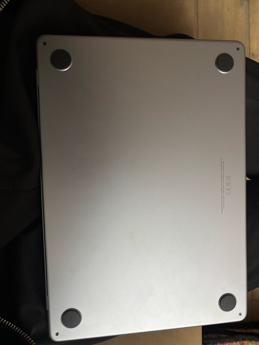 macbook air m2.