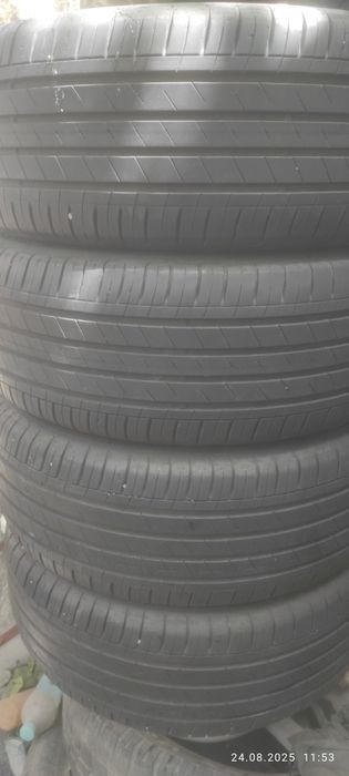 215/55R17 94V  Goodyear