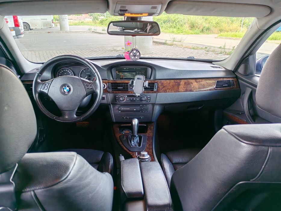 Bmw seria 3 e90 320d automat 163cp