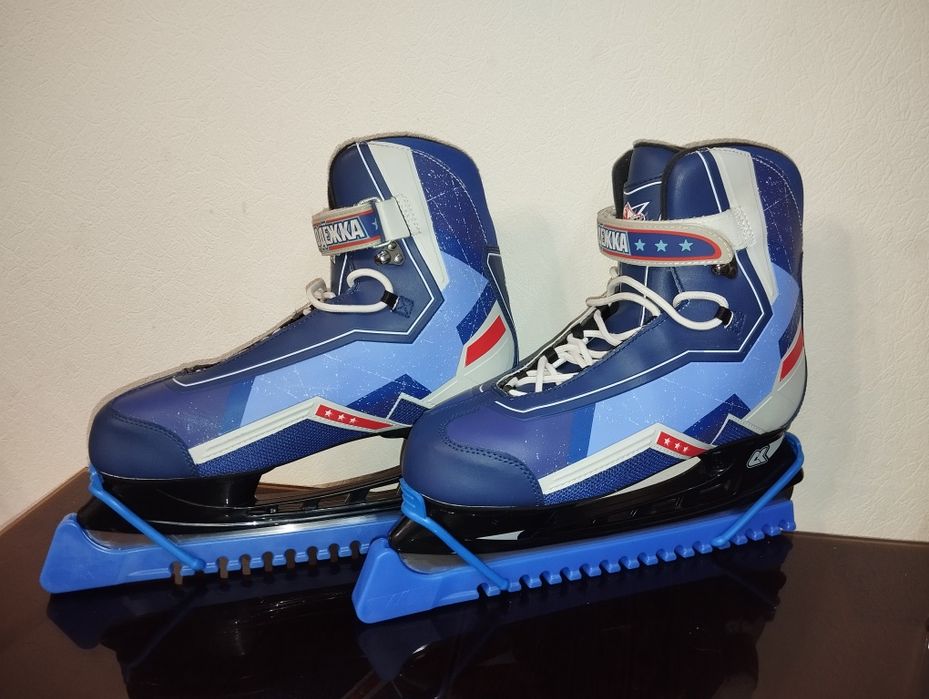 Продам коньки 41 размер