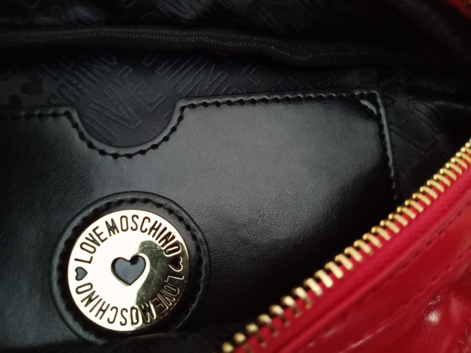 Borseta love moschino