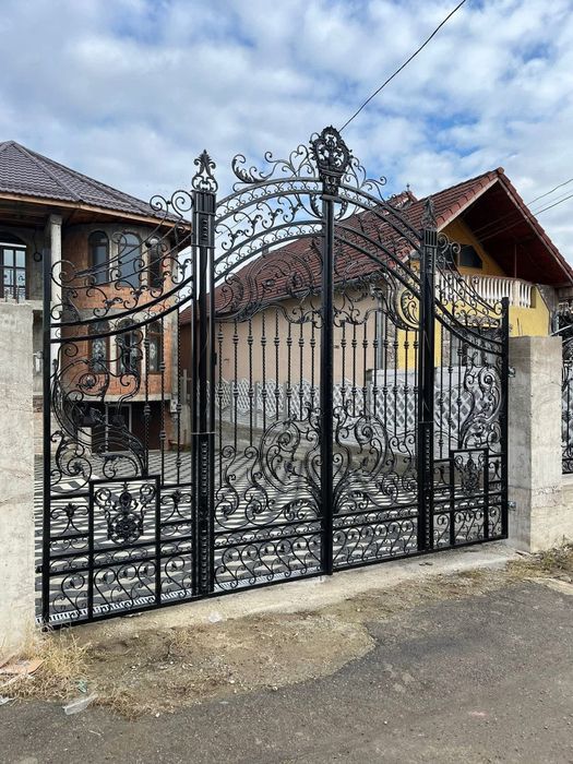 Porți din fier forjat