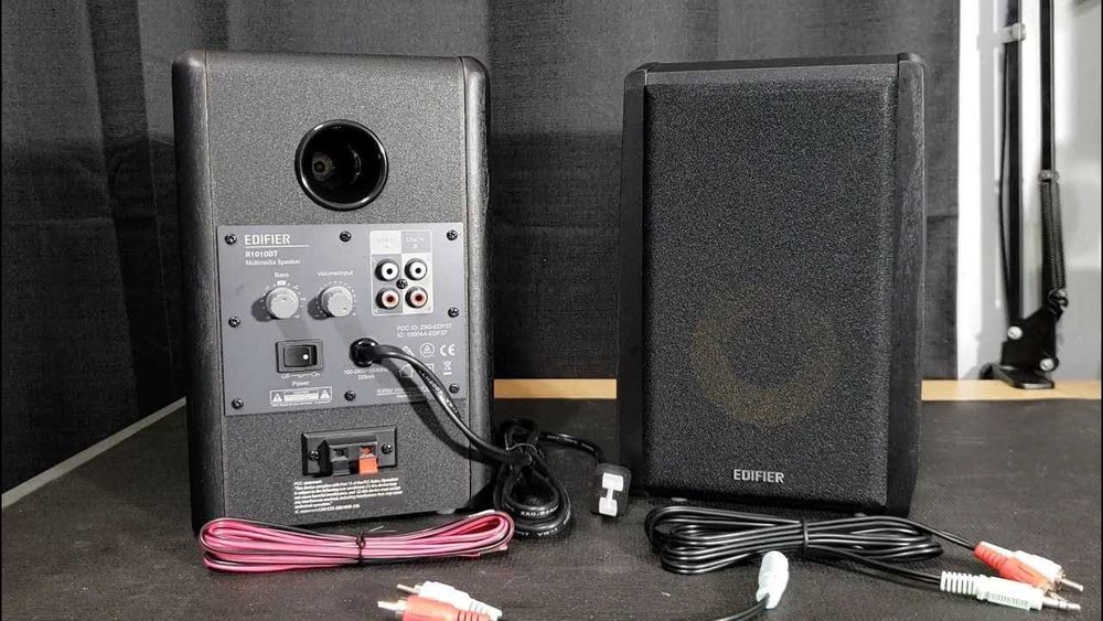 продам новый Edifier R1010BT/24 ватт/Bluetooth/AUX/С ДОСТАВКОЙ