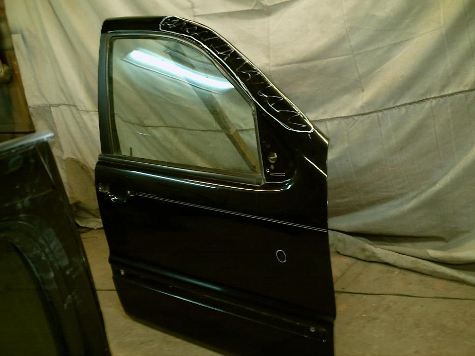 ML 320  Двери. 15000т.