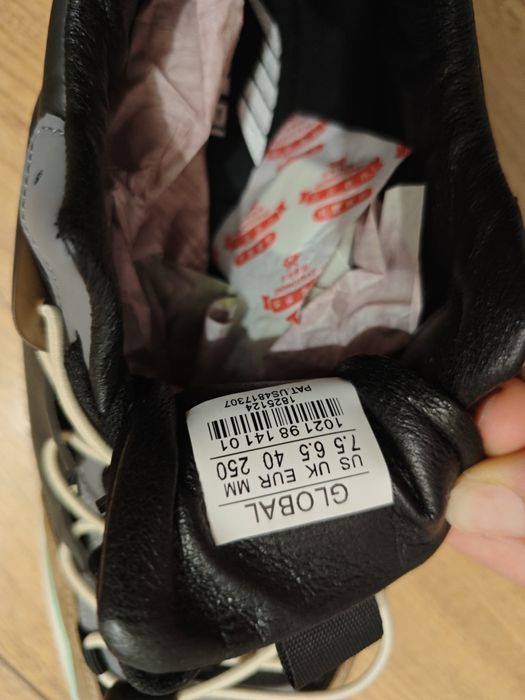 Кроссовки на мальчика