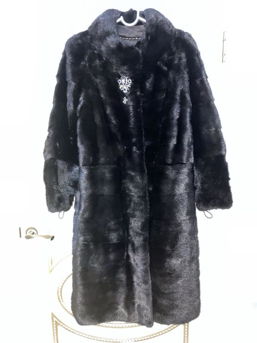Шуба норковая продается
