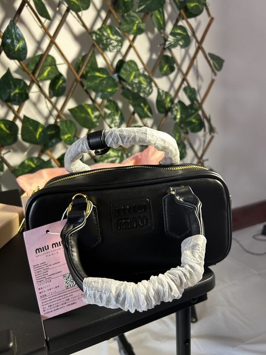 Geanta Miu Miu Black totebag