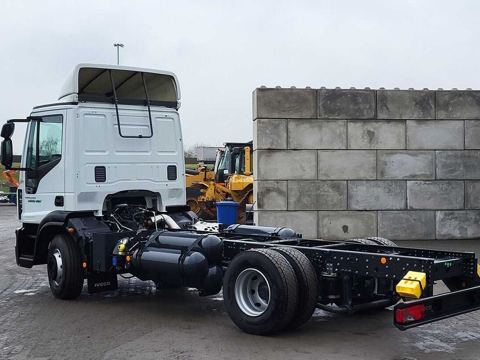 Шасси грузовик Iveco Eurocargo 160E250 4X2 (метан)