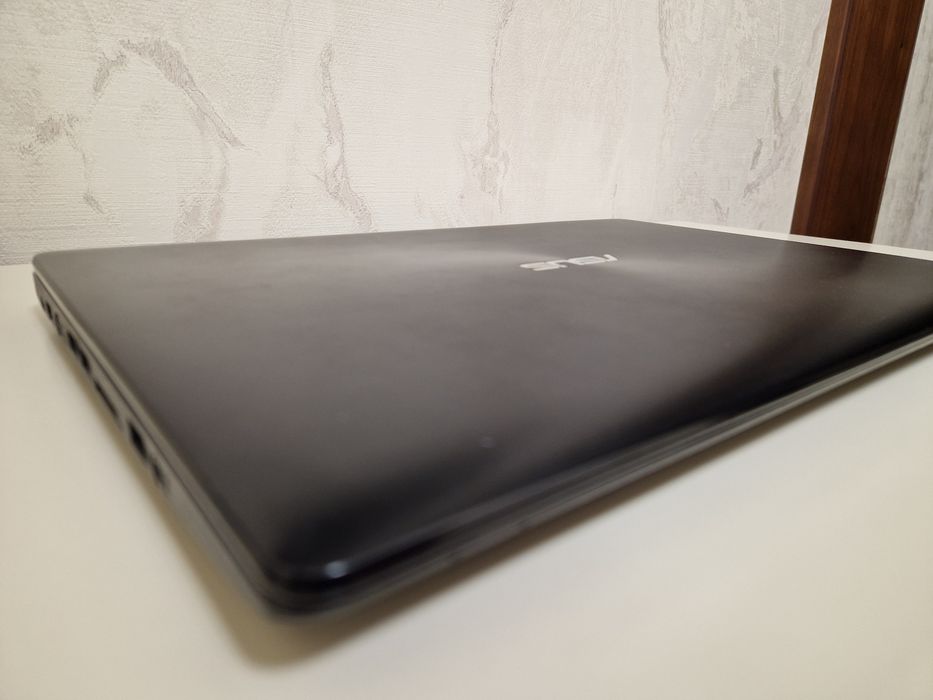 Продам ноутбук ASUS X553S
