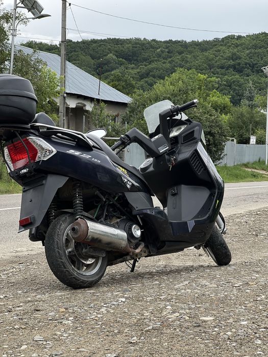 Scuter 125CC daelim