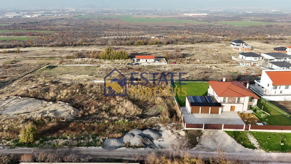 Продава се Парцел в с. Белащица, Област Пловдив - 2262 кв.м за 145 €/кв.м - Снимка #1