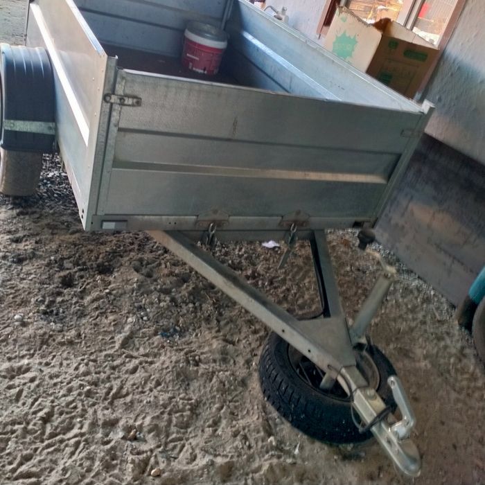 Продам прицеп срочно