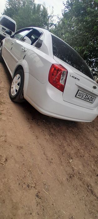 Продаю Ласетти18матор