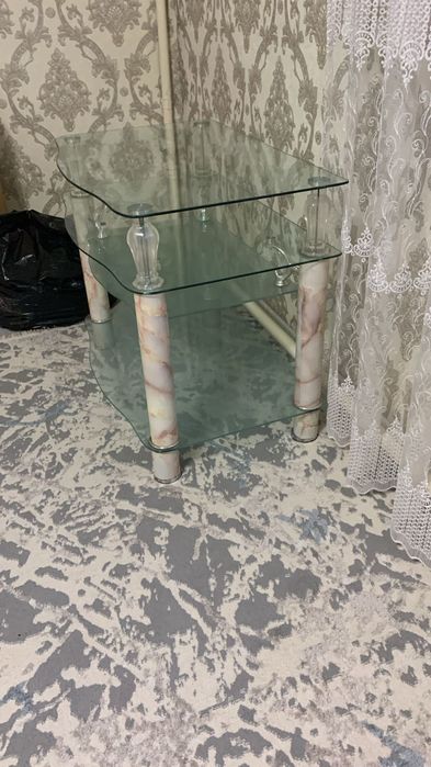 Продаю поставку для телевизора