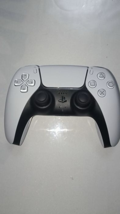 Джойстик ps5 оригинал всего неделя