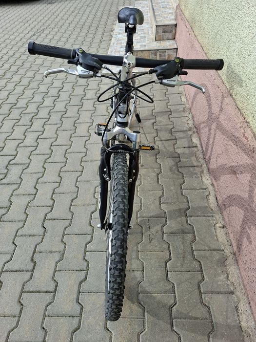 Bicicleta Bullok aluminiu , 24(8×3) viteze,roti 26