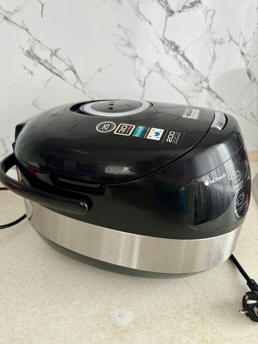 Мультиварка Редмонд REDMOND RMC-M90