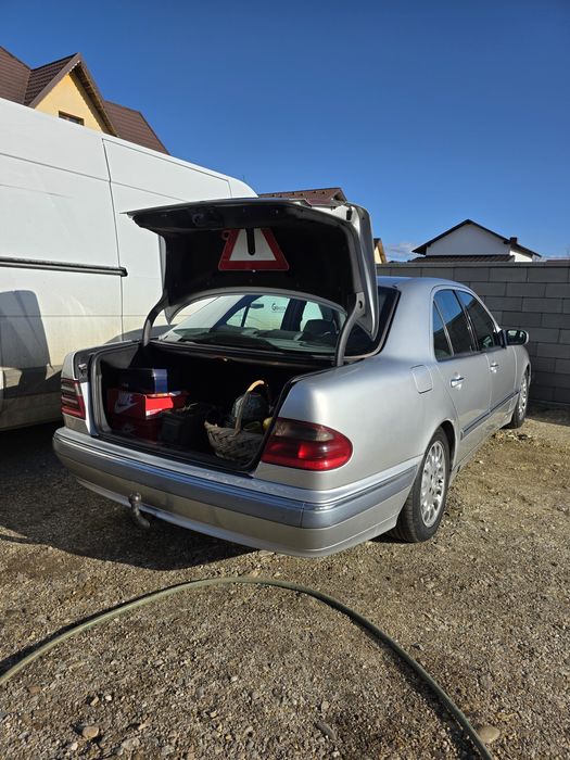 Mercedes E220 w210 automat 2.2 diesel