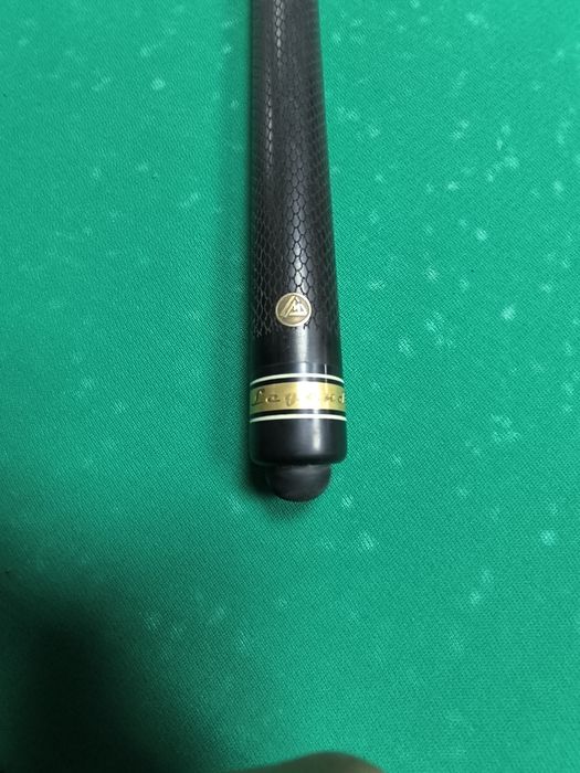 Кий бильярдный продам