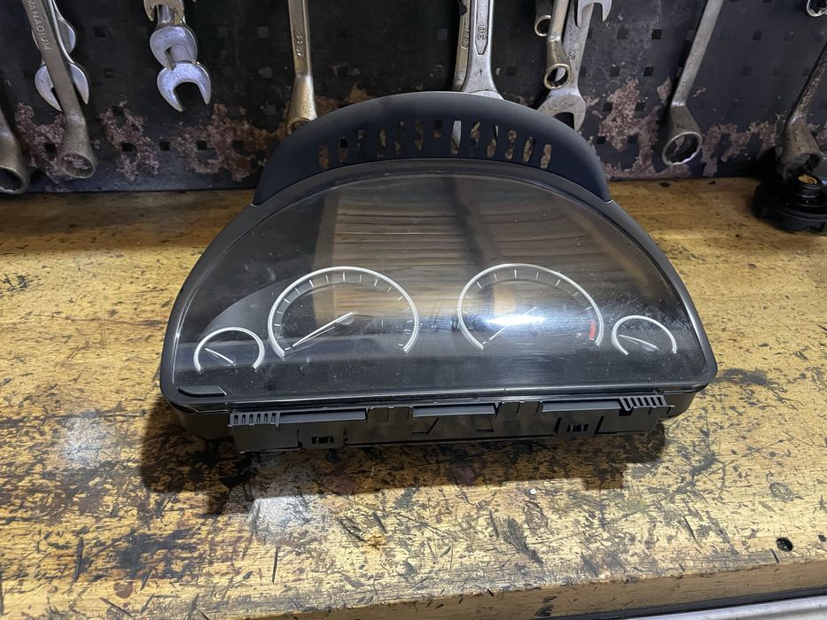 Ceasuri bord bmw f 6wa