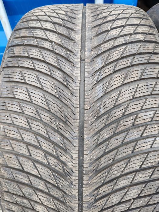 305 30 21 cu 265 35 21 Michelin. An 2023