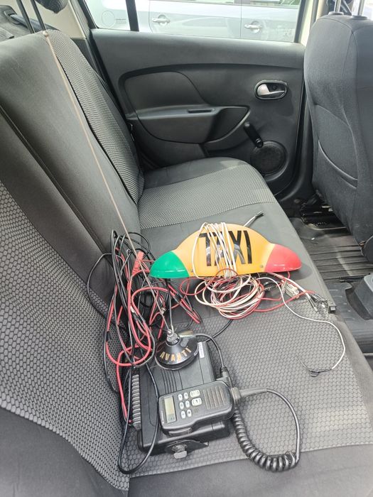 Vând statie Motorola +antena și cucă, in stare perfectă.