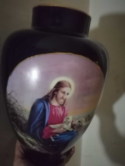 Vaza porțelan cu Isus Cristos