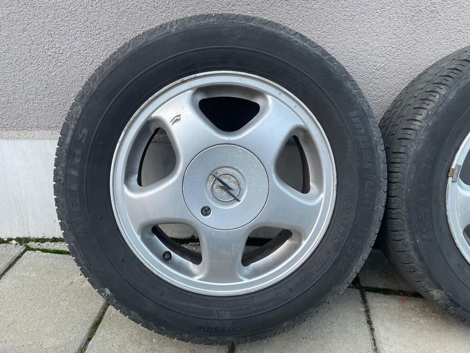 Джанти с летни гуми за Опел 15’