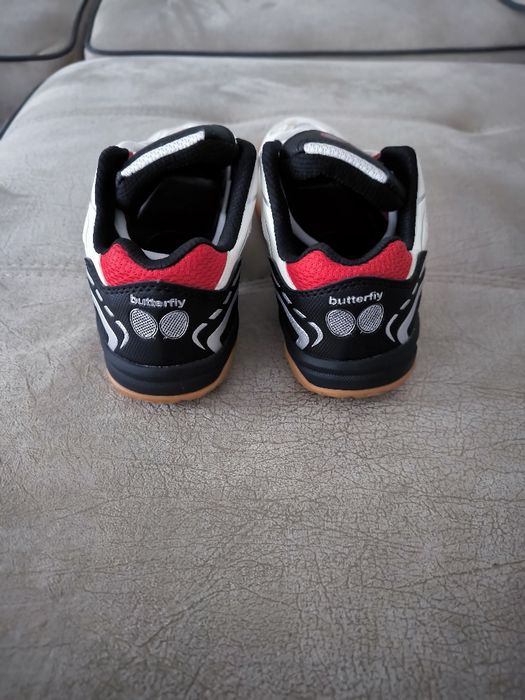 Спортни обувки размер 36 - 22.7см. стелка