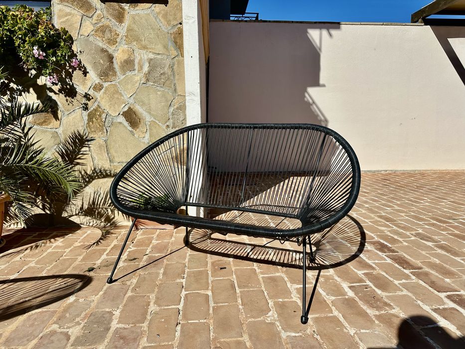 Продавам градински диван