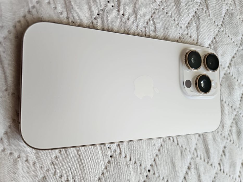 Iphon 16 pro gold 128gb