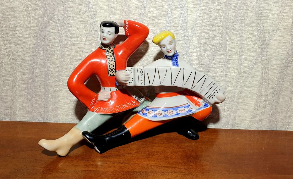 Статуэтка советская