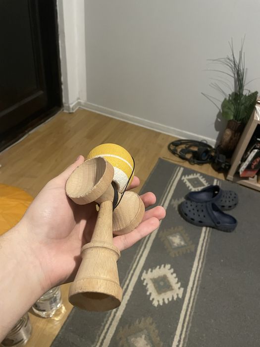 sweets traker-anti skid broken shape