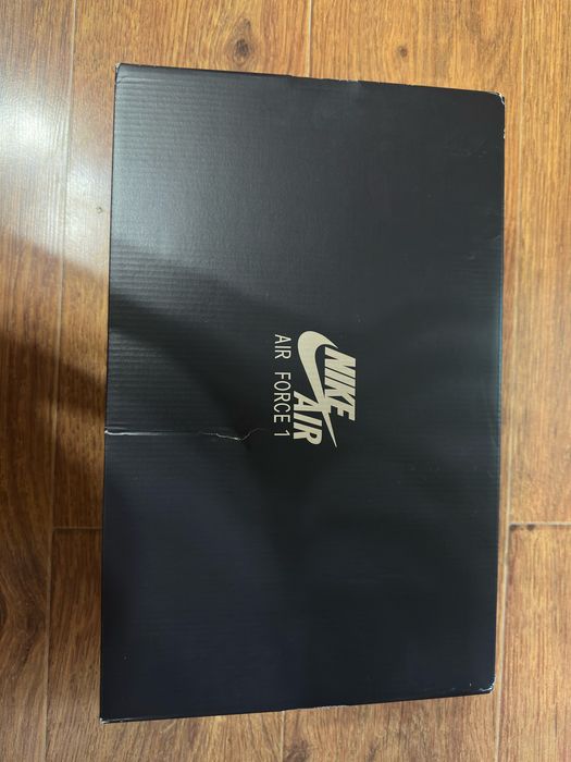 Обувки Nike Luxe