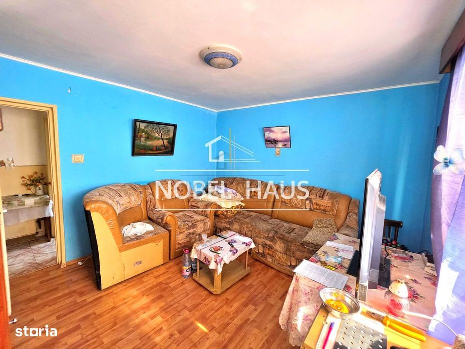 Apartament 2 camere, decomandat, etajul 4, bloc cu lift, zona Stadion
