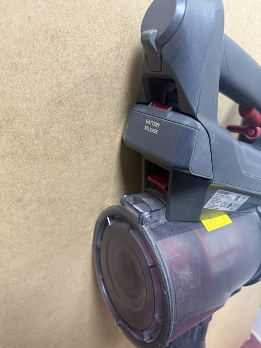 Безжична прахосмукачка Hoover HF122GPT