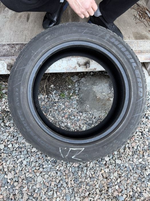 Шины 215/55/R17.